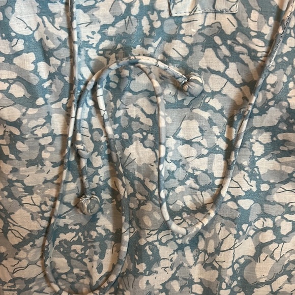 House of Harlow blouse! - Picture 3 of 5